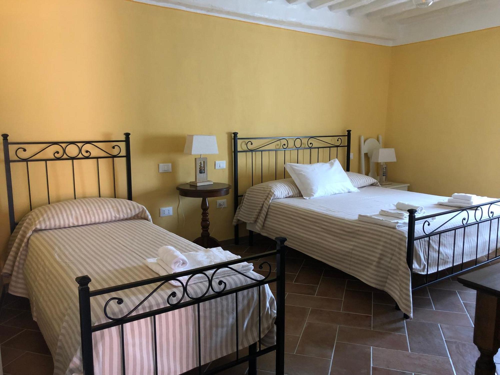 Le Dame Del Borgo Apartamento Sassetta Exterior foto