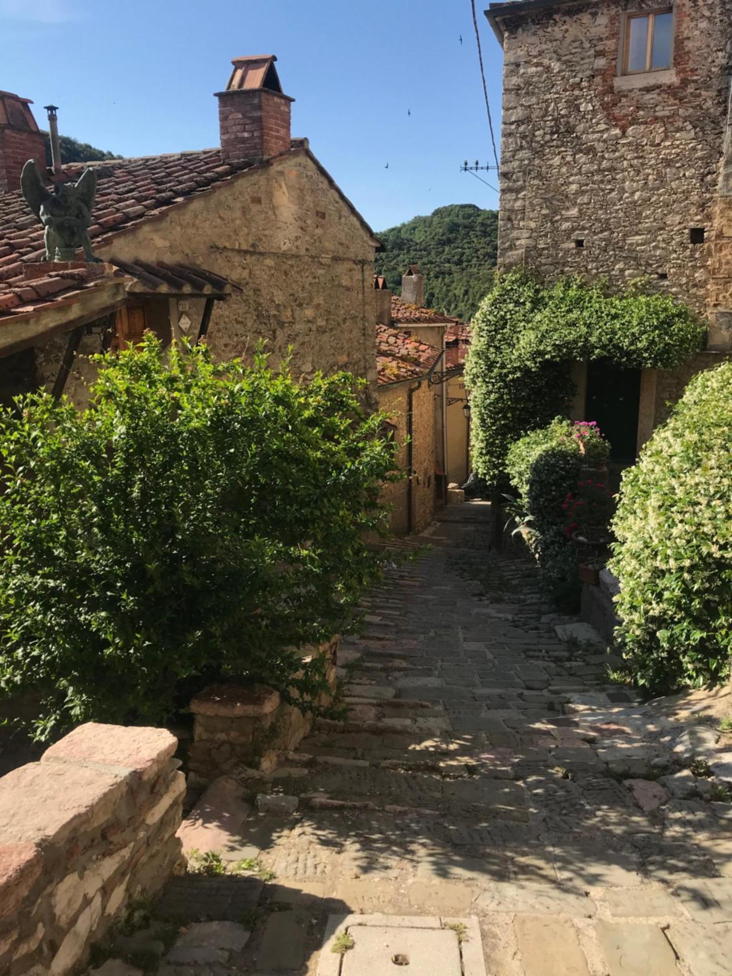 Le Dame Del Borgo Apartamento Sassetta Exterior foto