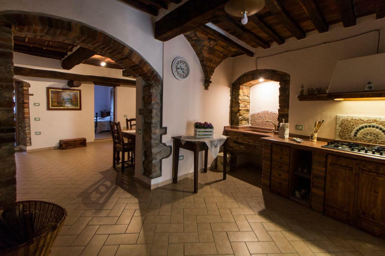 Le Dame Del Borgo Apartamento Sassetta Exterior foto