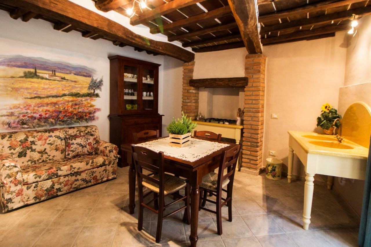 Le Dame Del Borgo Apartamento Sassetta Exterior foto
