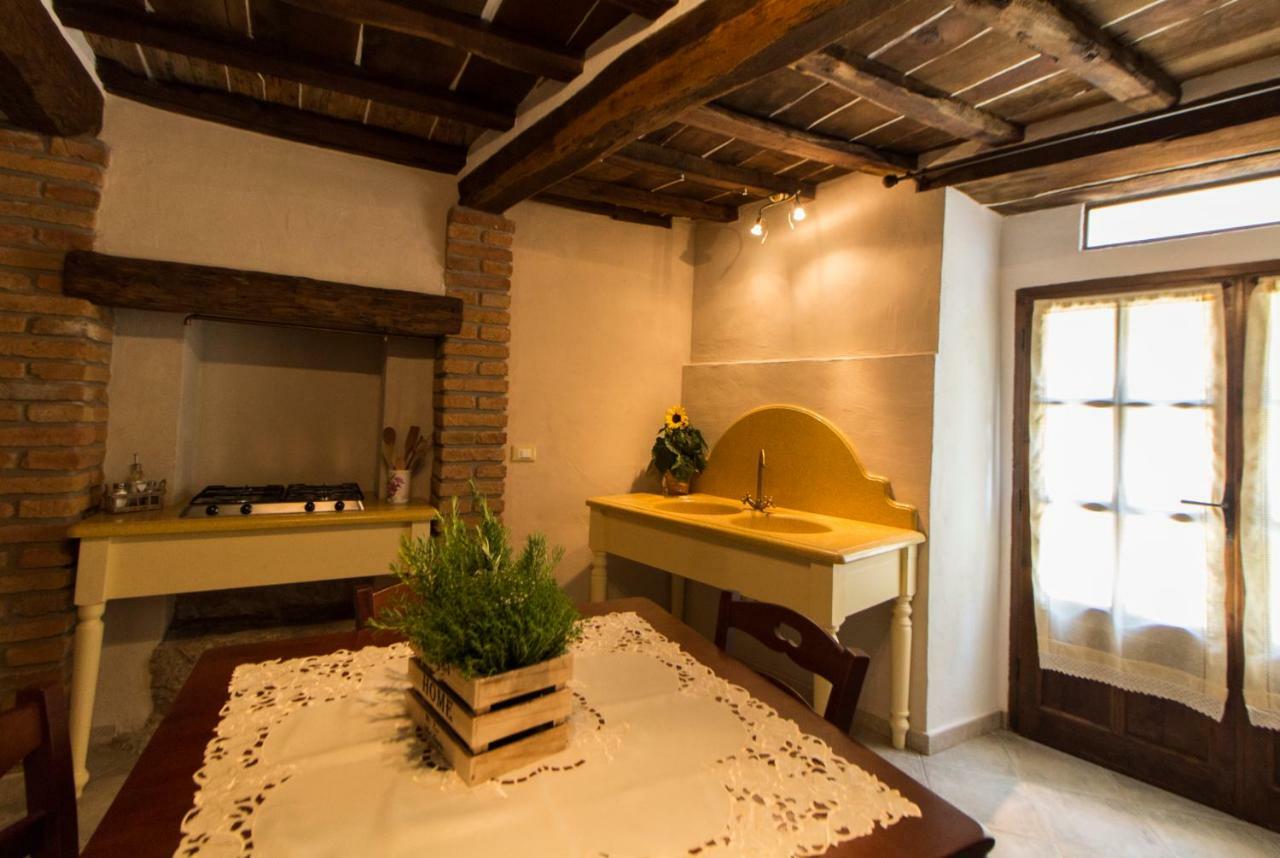 Le Dame Del Borgo Apartamento Sassetta Exterior foto