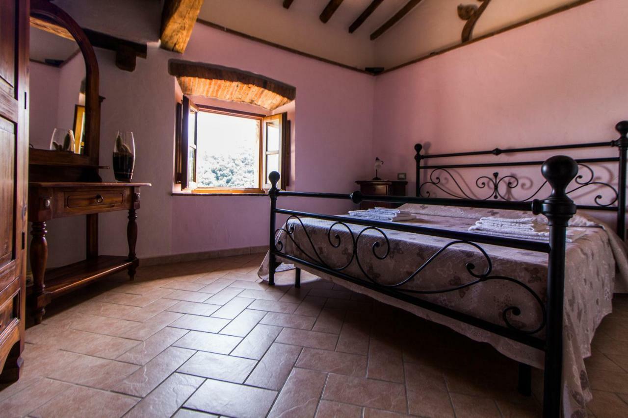 Le Dame Del Borgo Apartamento Sassetta Exterior foto