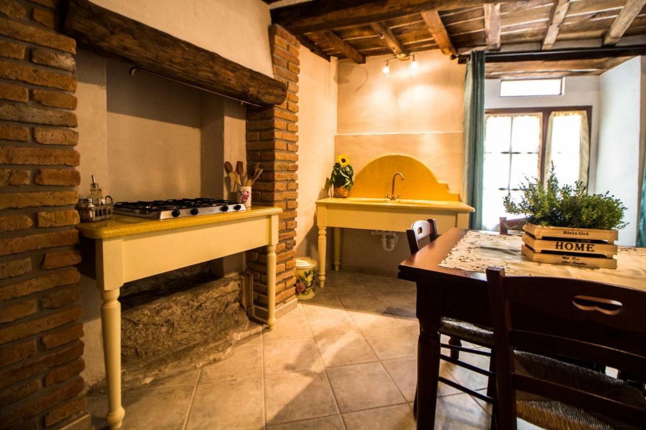 Le Dame Del Borgo Apartamento Sassetta Exterior foto