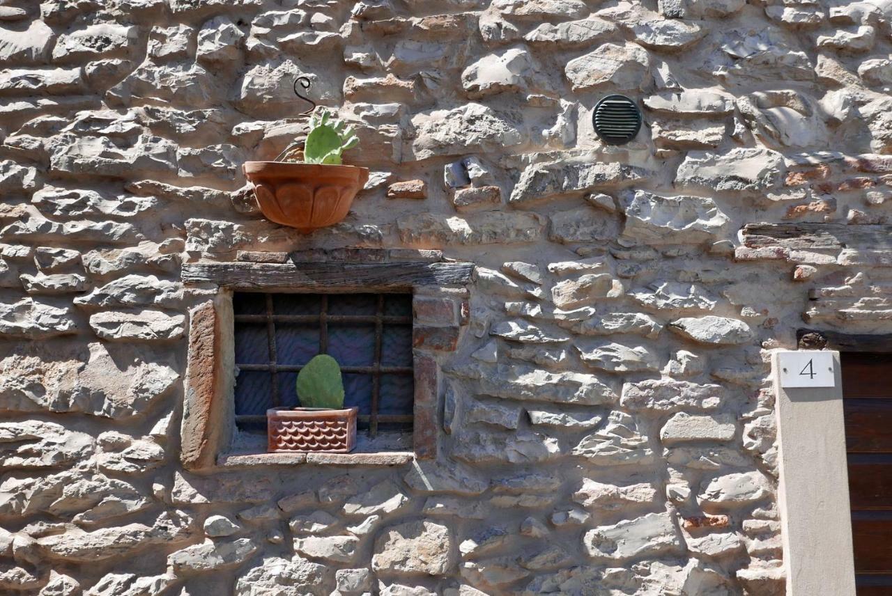 Le Dame Del Borgo Apartamento Sassetta Exterior foto