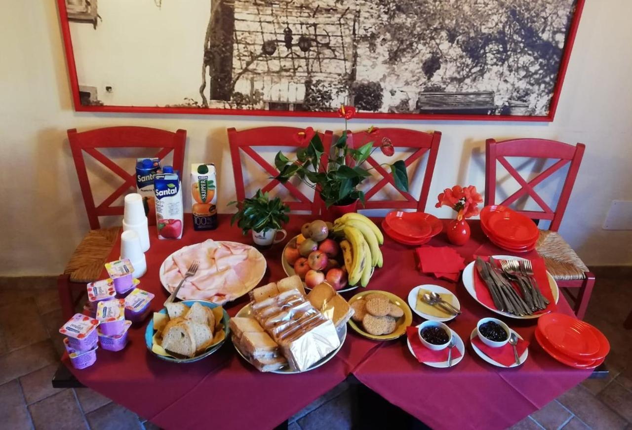 Le Dame Del Borgo Apartamento Sassetta Exterior foto